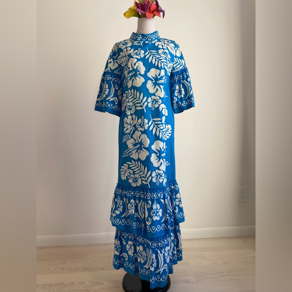Vintage Floral Blue and White Hawaiian Maxi Dress S/M
